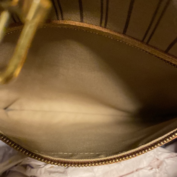 Louis Vuitton Neverfull GM - Picture 11 of 14